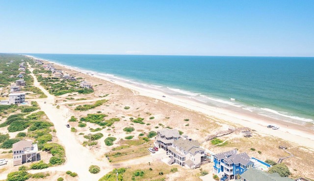 Gorgeous oceanfront home off the beaten path in the 4X4 area of Carova!