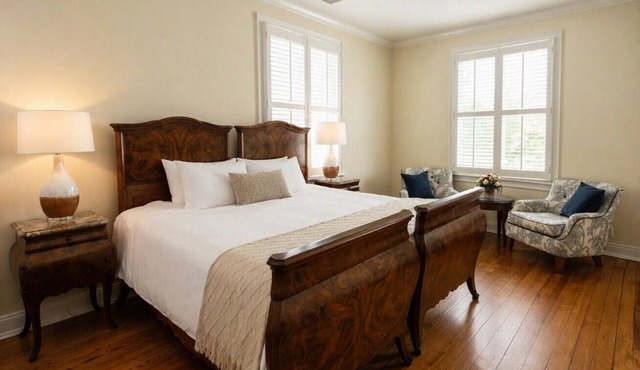 Granville Queen Inn Downtown Edenton King Bed 2nd Floor