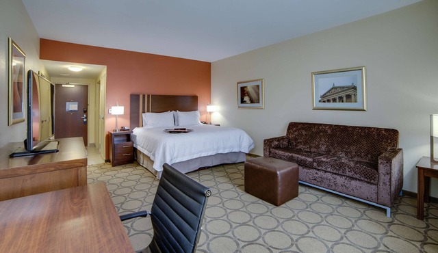 Hampton Inn & Suites Philadelphia/Bensalem