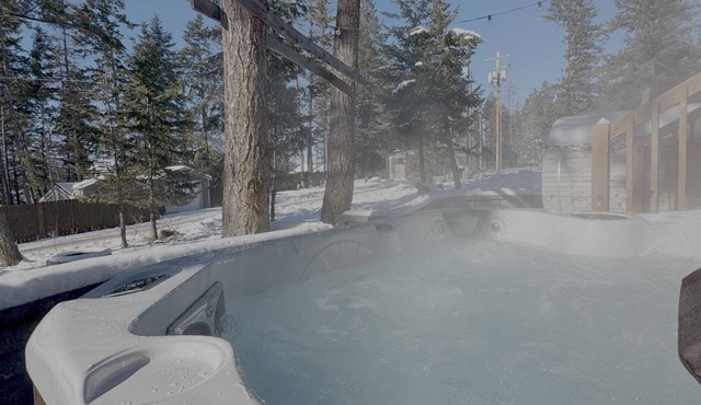 Happy Trails Hideaway | Whitefish Mountain, Hot Tub, Sauna, Sleeps 12