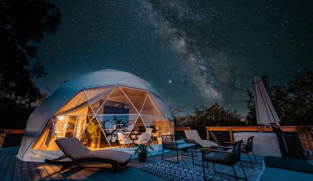 Harmonia Dome with KingBed and HotTub