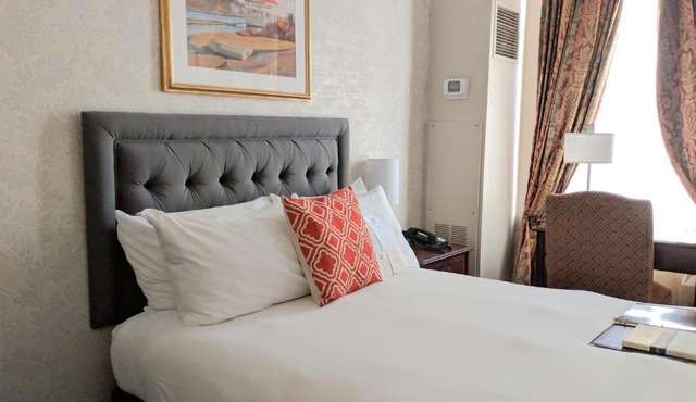 Hawthorne Hotel