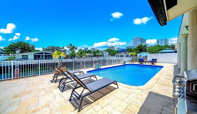 Heated Pool & Waterfront! Walk To Beach & Shops!