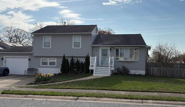 Here Comes Sunshine! 4-bedroom Pet Friendly House in Peaceful Cape May