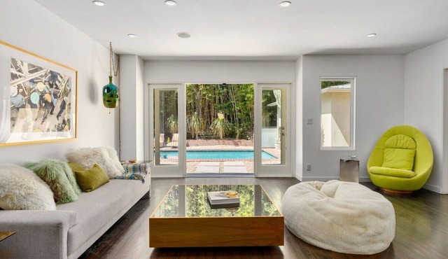Hollywood Hills Mid-Century Retreat Views & Pool