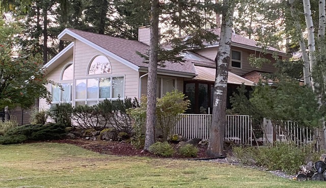 House on Hole 9 of Meadow Lake Golf Course