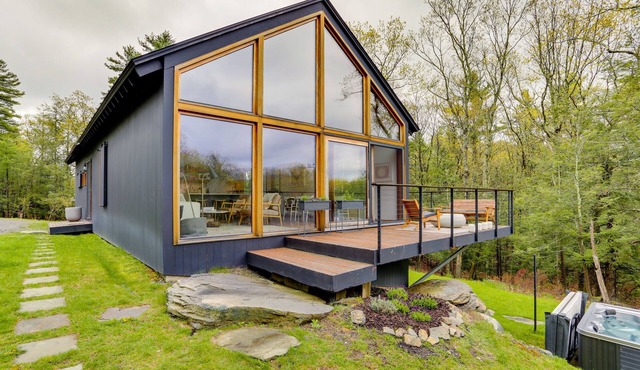 Hudson Valley Vacation Rental w/Private Pool!