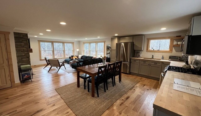 Hunter and Windham Mountain House with Hot Tub