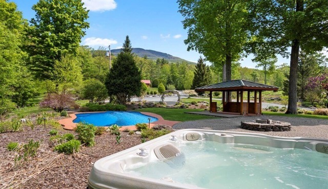 Idyllic Dorset Home: Serene Escape w/amazing views