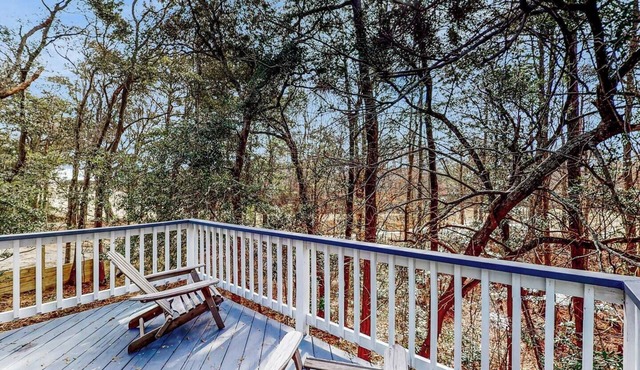 In Heart of Kitty Hawk! 3BR. Near golf & shops.