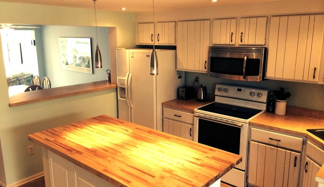 In the Heart of Dewey Beach - just a short walk to the beach