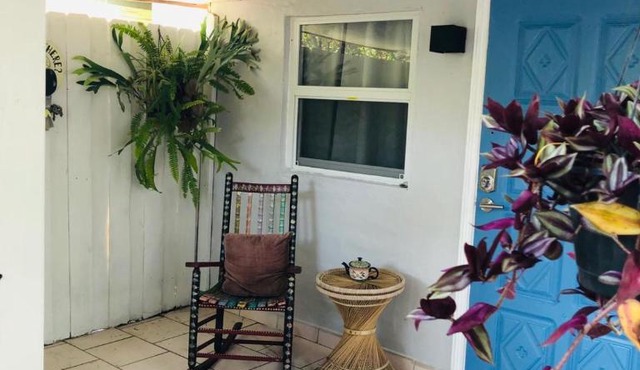 Independent Studio in Little Havana