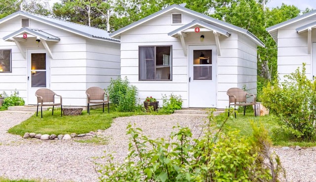 Jacobson's Cottages Cabin #4