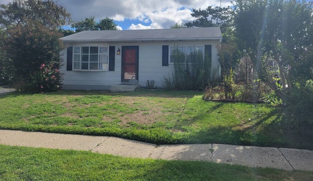 Just one block to the Delaware Bay beaches this 4 bedroom, 2 bath home will be a great summer weekly vacation getaway.