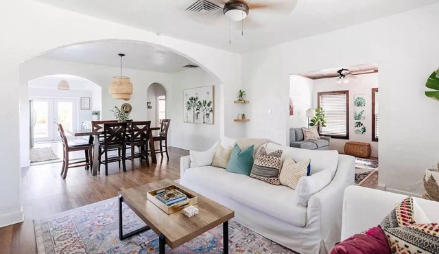-KING Bed- Large Kitchen- Private Yard- Walk to NEW Golf Course and Parks