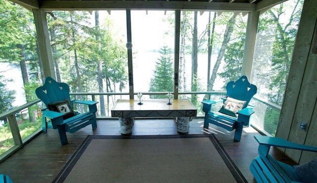 Lakefront With Beautiful Views