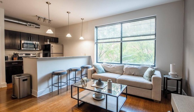 Landing | Amazing 1BD, Pool, Rooftop Lounge