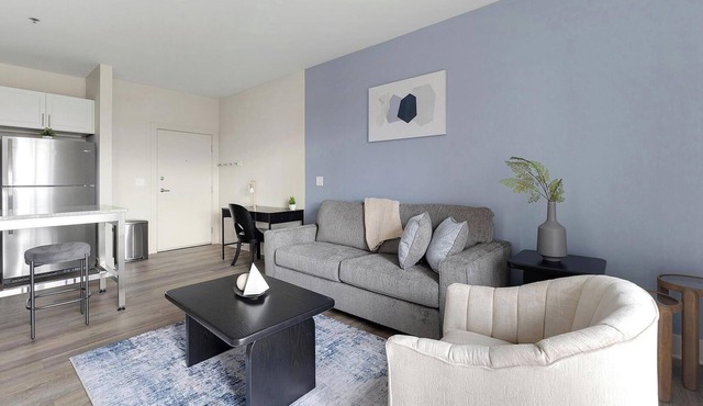 Landing | Beautiful 1BD, Courtyard, Gym