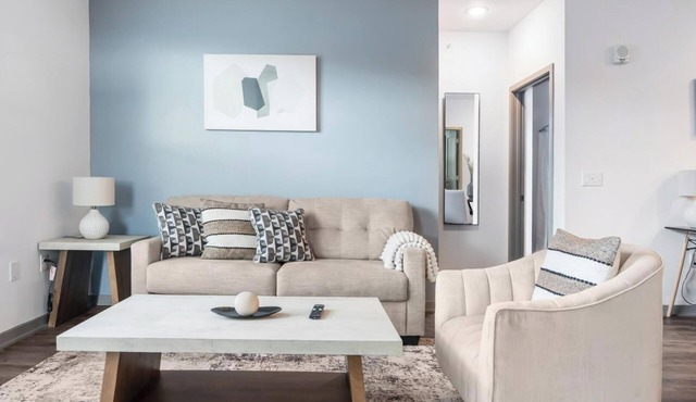 Landing | Chic 2BD, Gym, Clubhouse