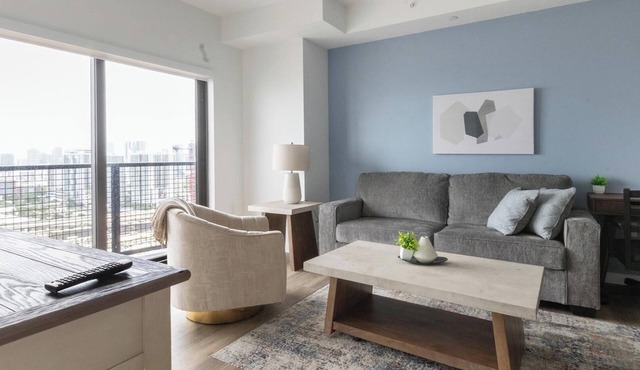 Landing | Modern 2BD, Pool