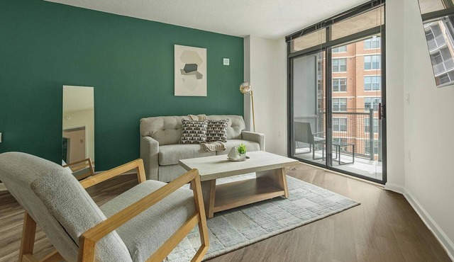 Landing | Stunning 2BD, Courtyard, Gym