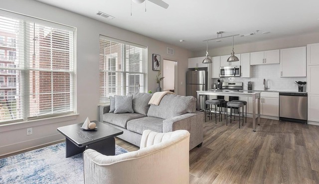 Landing | Stylish 2BD, Gym, Game Room