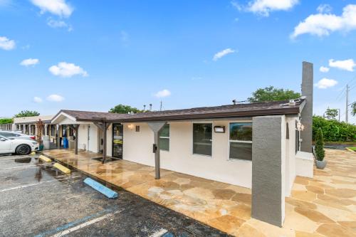 Lantana Palm Hotel by Innexo