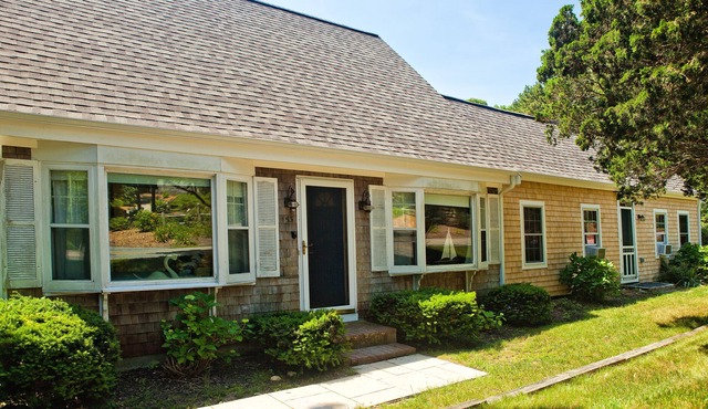 Large House with Central AC and Fenced In Yard