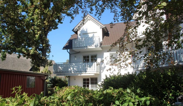Light-filled, comfortable apartment in a quiet central location - close to the beach in Zingst