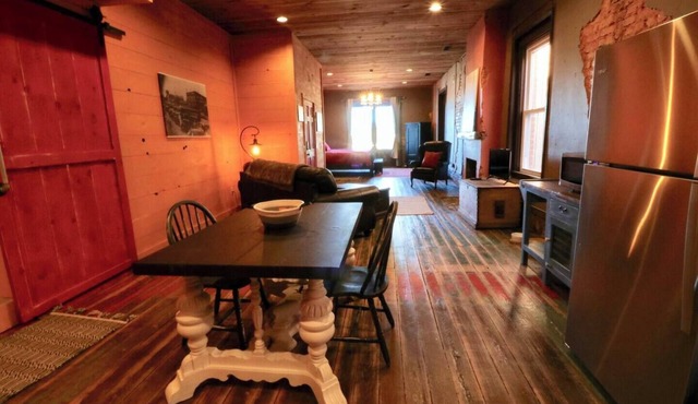 LOFTS OVER MAIN ~ Walhalla Studio in Walhalla