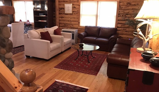 Log Home on 13th fairway for golfers, hikers, nature lovers!