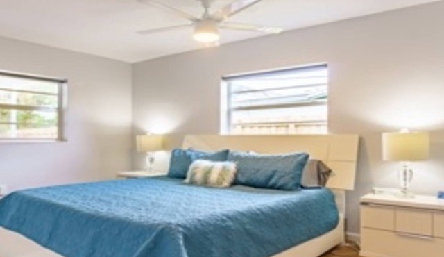 Lovely 4br Newly redone pool home