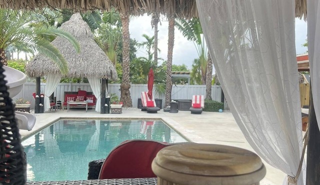 Luxsurgey:1BedroomTropicalOasisResidenceZip33165