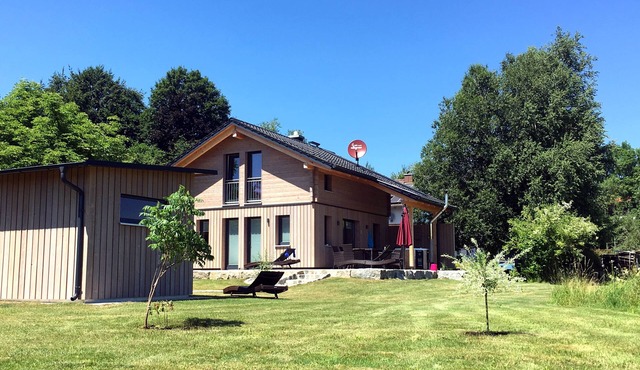 Luxurious solid-wood house with pool and sauna for 4 people in Allgäu in Aitrang