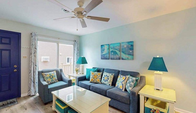 Luxurious - uptown Ocean City condo w/elevated deck, shared pool & central air