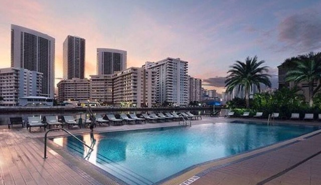 LUXURY 3B 3B RESORT CANAL,OCEAN,CITY VIEWS BEACH SERVICE