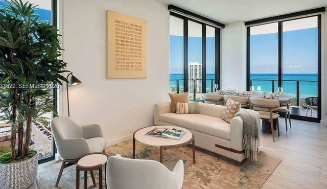 Luxury 4BR Penthouse with Panoramic Ocean Views