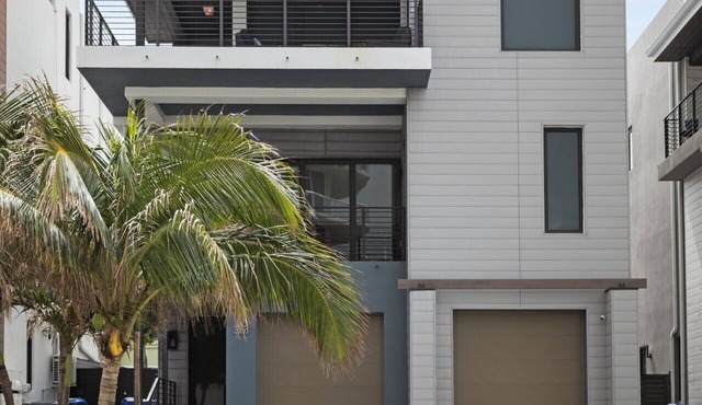 Luxury and Multistory Beach House