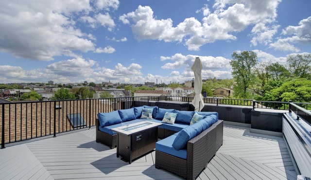 Luxury Condo w/Rooftop Deck 15 min from NYC, American Dream Mall, Metlife, EWR