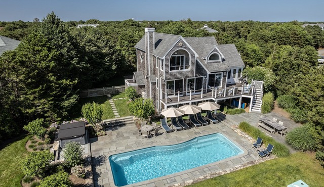 Luxury Katama 5BR - Pool, Hot Tub, Bocce & Firepit Steps from South Beach