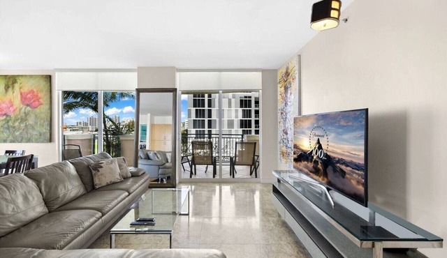 *LUXURY KINGDAVID*3/2D*KINGBEDROOM*BEST LOCATION*