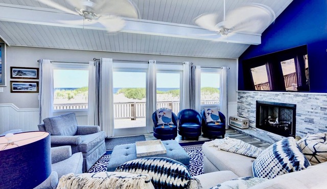 Luxury Oceanfront home in South Nags Head!