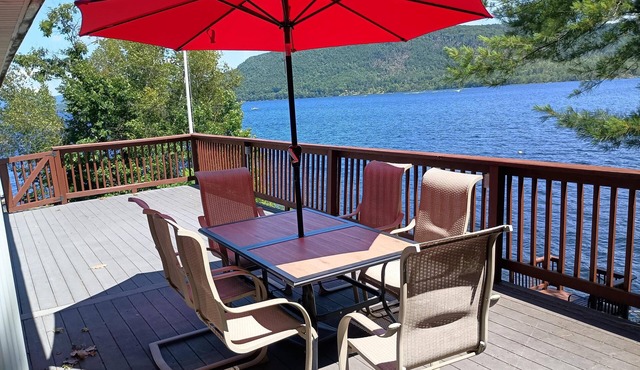 Luxury Overlooking Great Sacandaga Lake