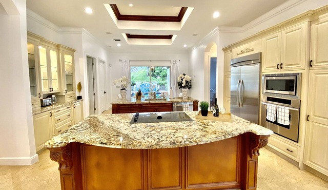 Luxury Vacation Villa with private pool