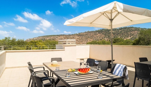 Mamad Keshet Eilon Peaceful Views Suite in Eilon