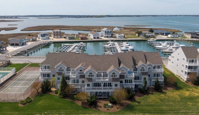 MARINA & BAY VIEWS -POOL & TENNIS COMMTY - BETHANY BEACH
