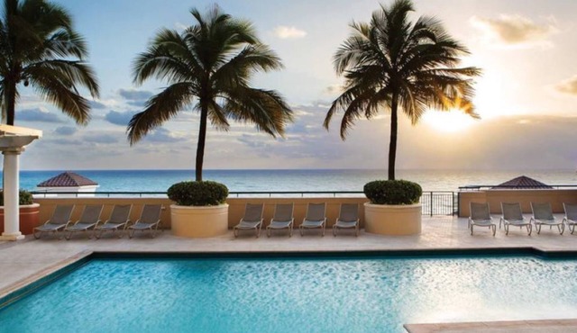 Marriott's BeachPlace Towers Studio-Walk to Tortuga Music Festival Event!