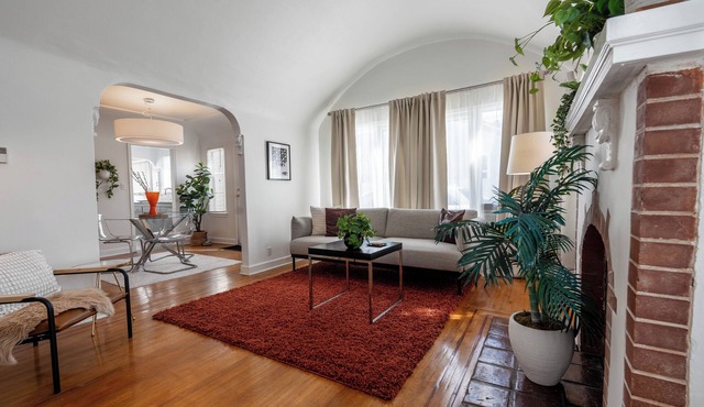 Melrose Fairfax Casita - Prime Walkable Area - King Bd+Kitchen+WD+WIFI+Workspace