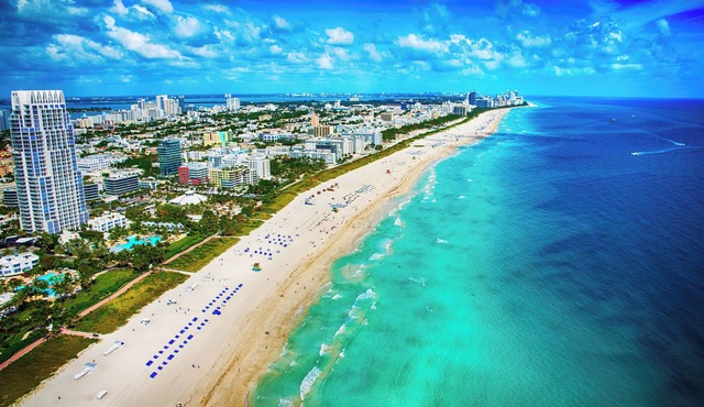 Miami International by Lowkl