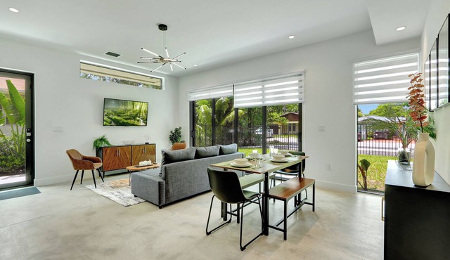 MiaModa 1: Modern Design & near Design District